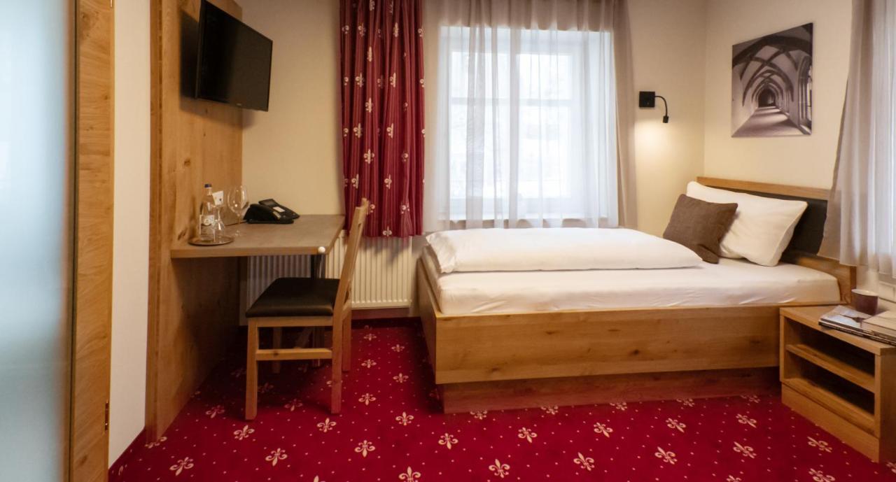 Klostergasthof Heidenheim - Hotel Garni מראה חיצוני תמונה