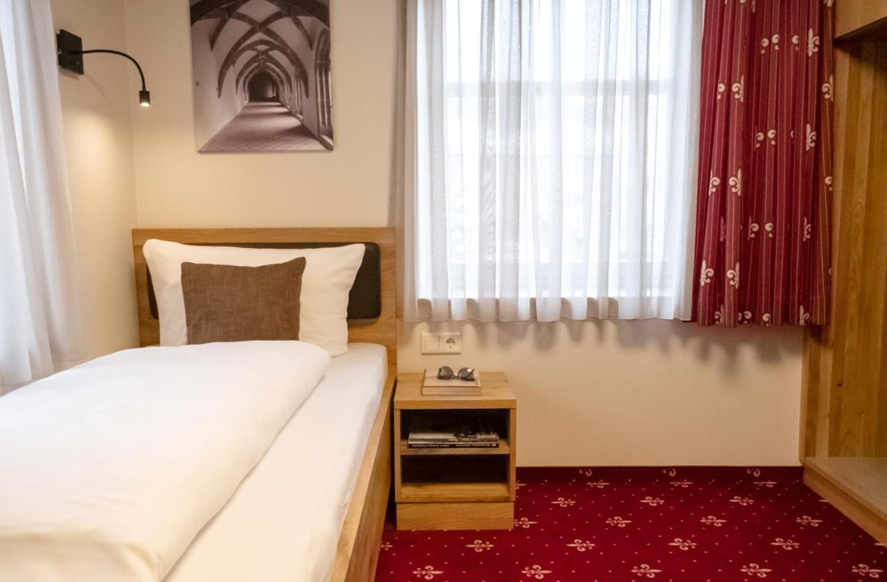 Klostergasthof Heidenheim - Hotel Garni מראה חיצוני תמונה